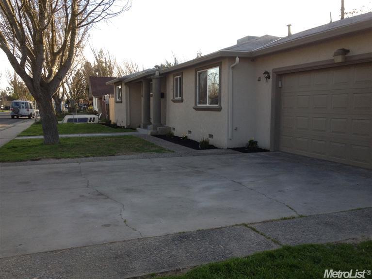 301 Tennyson Dr, Modesto, CA 95351 photo 1