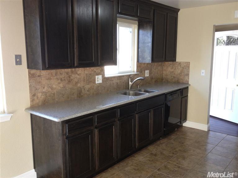 301 Tennyson Dr, Modesto, CA 95351 photo 7