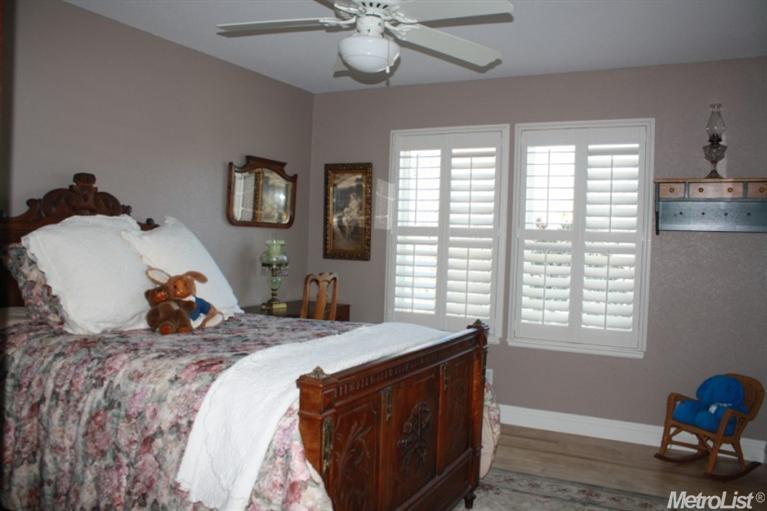 515 Yokuts Dr, Lodi, CA 95240 photo 21