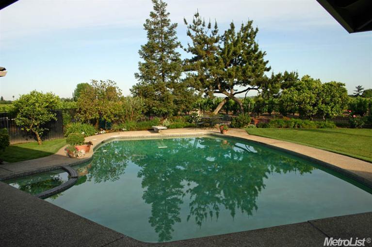 1385 E Acampo Rd, Acampo, CA 95220 photo 21