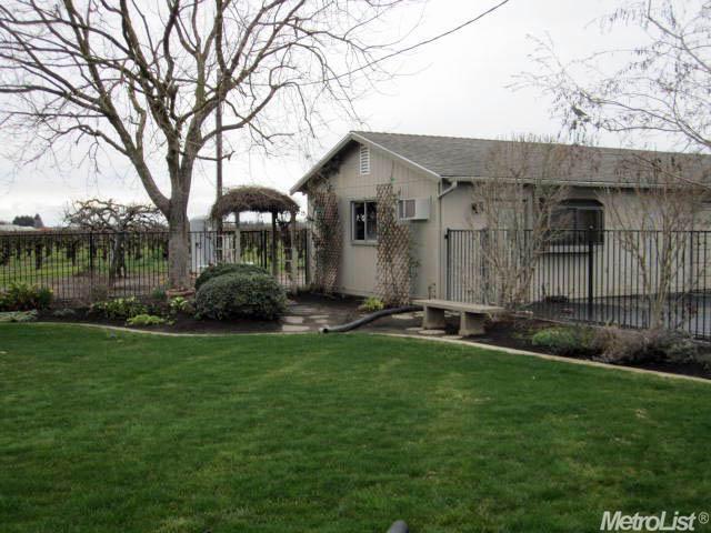 1385 E Acampo Rd, Acampo, CA 95220 photo 23