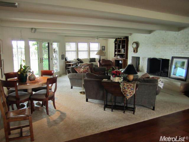 1385 E Acampo Rd, Acampo, CA 95220 photo 4