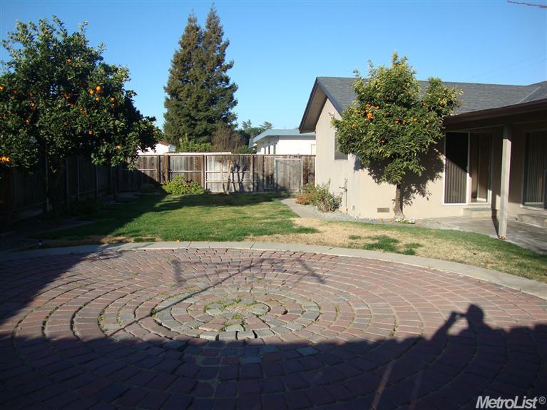 1700 Crestview Dr, Modesto, CA 95355 photo 11