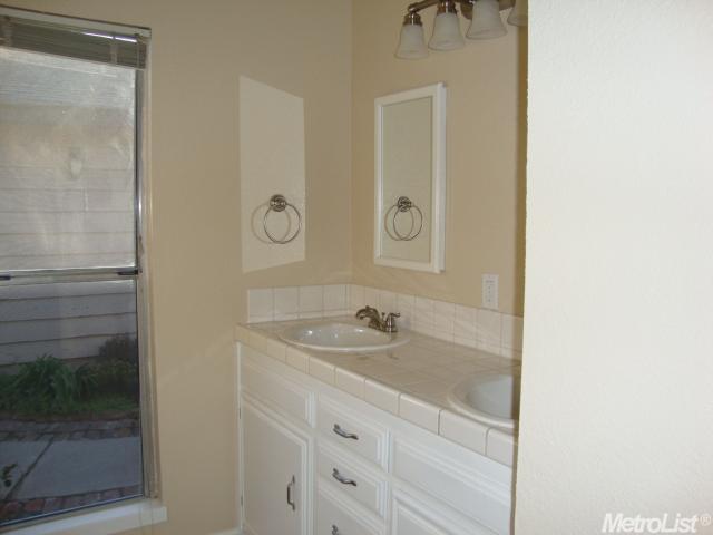 1700 Crestview Dr, Modesto, CA 95355 photo 10
