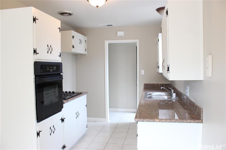 504 Sonora Ave, Lodi, CA 95240 photo 7