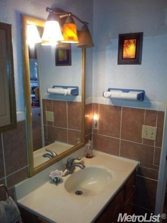 2321 Chrysler Dr, Modesto, CA 95350 photo 8