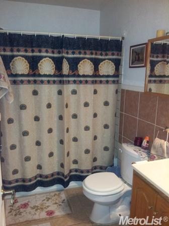 2321 Chrysler Dr, Modesto, CA 95350 photo 7