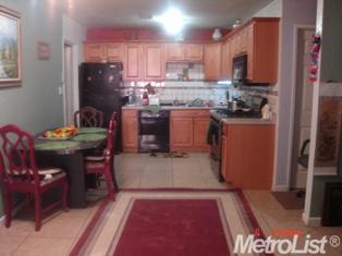 2321 Chrysler Dr, Modesto, CA 95350 photo 4