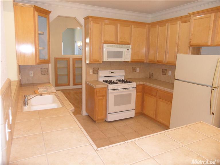 3418 Mono Pl, Davis, CA 95618 photo 4