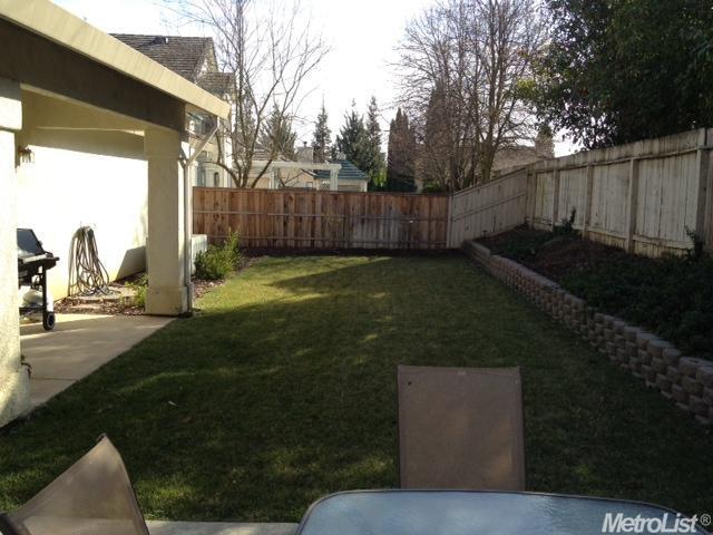 898 Lariat Loop, Galt, CA 95632 photo 4