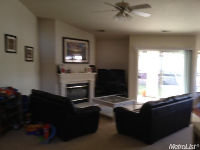 898 Lariat Loop, Galt, CA 95632 photo 6
