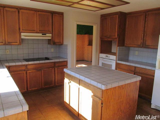 1346 Daniels St, Manteca, CA 95337 photo 4