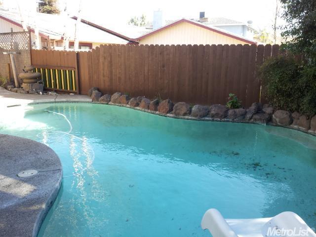 1346 Daniels St, Manteca, CA 95337 photo 2