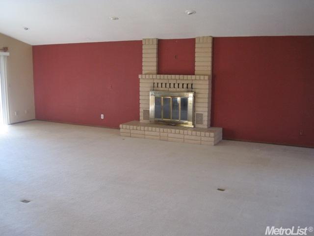 4136 Esmar Rd, Ceres, CA 95307 photo 5