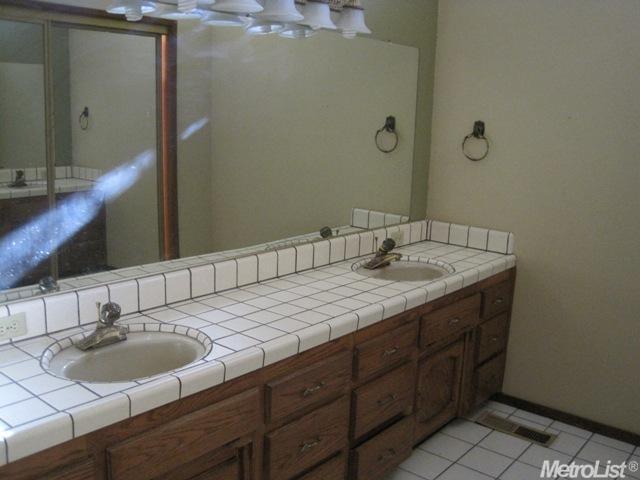 4136 Esmar Rd, Ceres, CA 95307 photo 16