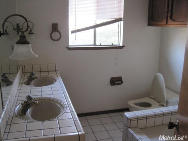 4136 Esmar Rd, Ceres, CA 95307 photo 13