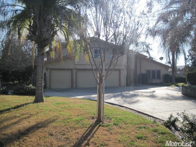 4136 Esmar Rd, Ceres, CA 95307 photo 2