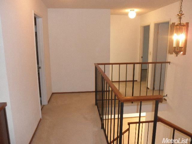31 Wimbledon Ln, Tracy, CA 95376 photo 11