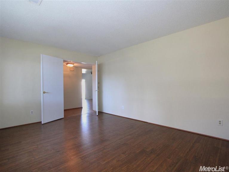 1130 L St, Davis, CA 95616 photo 3