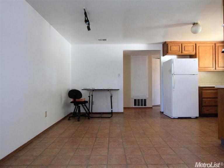 1130 L St, Davis, CA 95616 photo 7