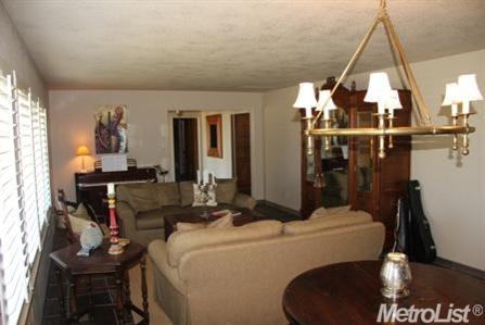 5625 Chenault Dr, Modesto, CA 95356 photo 5