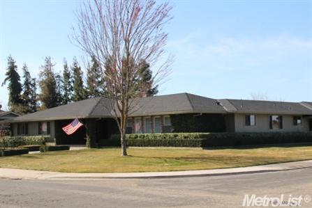 5625 Chenault Dr, Modesto, CA 95356 photo 2