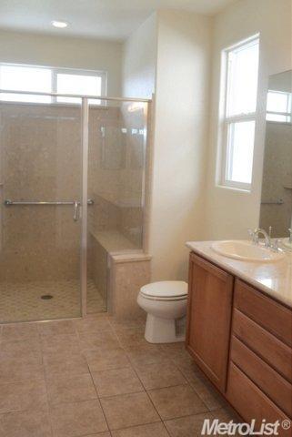 2365 Shadow Berry Dr, Manteca, CA 95336 photo 17