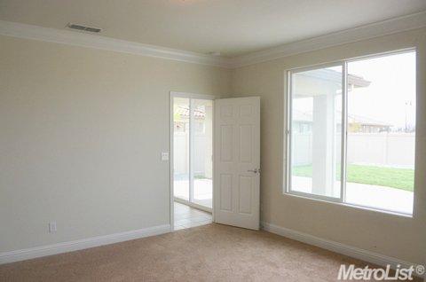 2365 Shadow Berry Dr, Manteca, CA 95336 photo 15