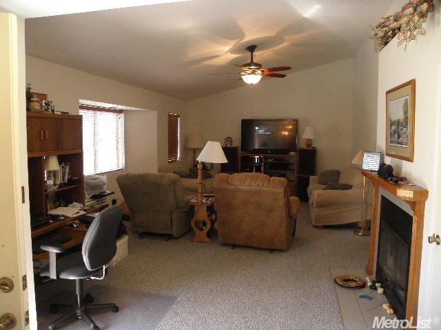 616 Mill Pl, Jackson, CA 95642 photo 4