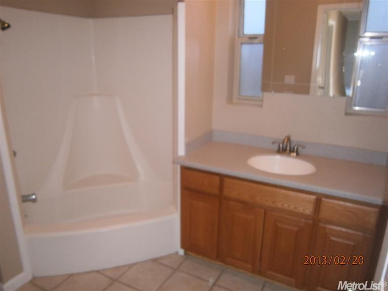 455 Edwards St, Winters, CA 95694 photo 8