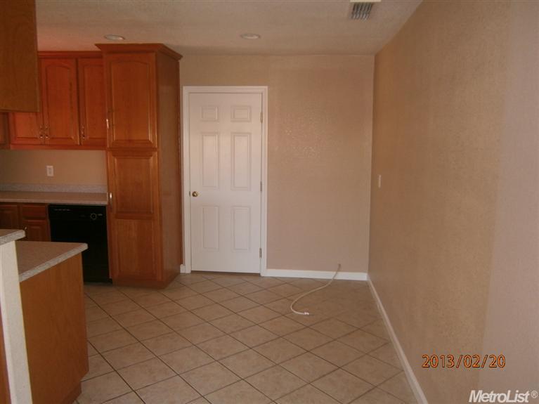 455 Edwards St, Winters, CA 95694 photo 4