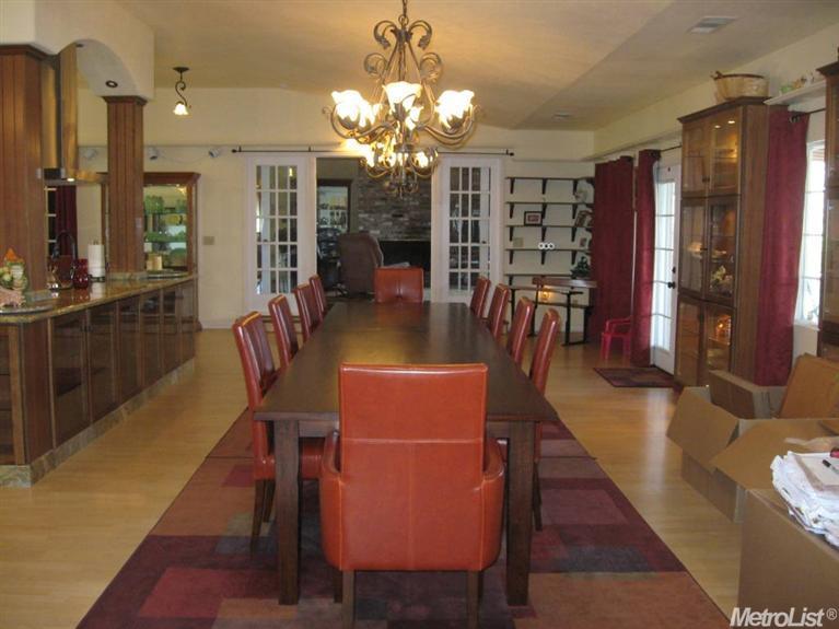 14267 E Live Oak Rd, Lodi, CA 95240 photo 3