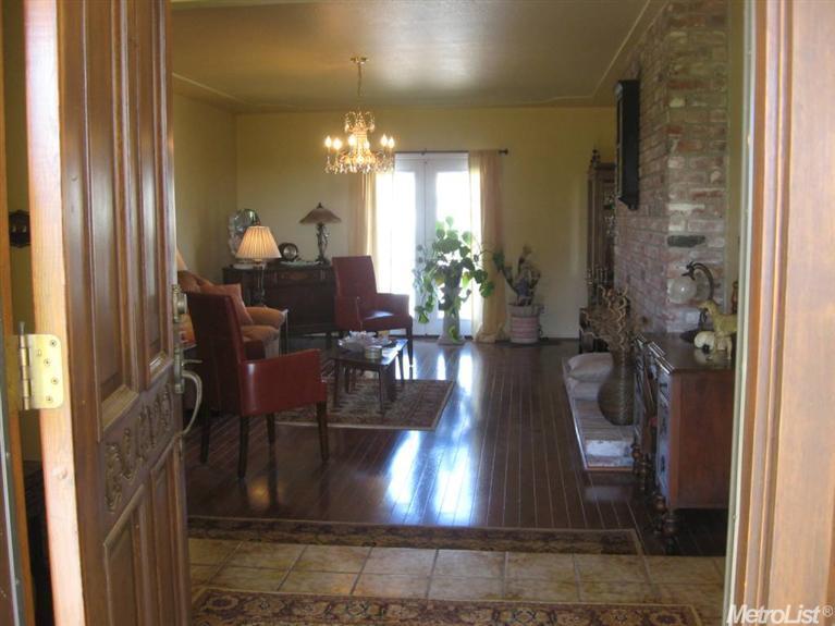 14267 E Live Oak Rd, Lodi, CA 95240 photo 7