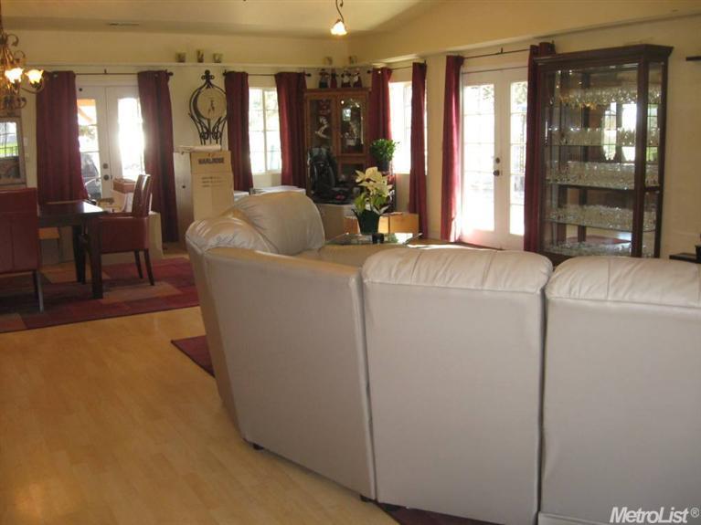 14267 E Live Oak Rd, Lodi, CA 95240 photo 6