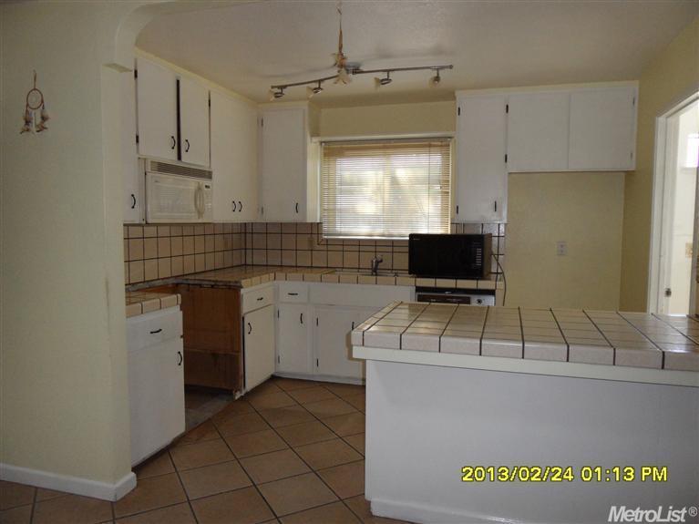 1450 Bridgeport Lane Ln, Manteca, CA 95336 photo 2