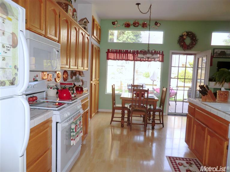 2736 Genesee Dr, Rocklin, CA 95765 photo 5
