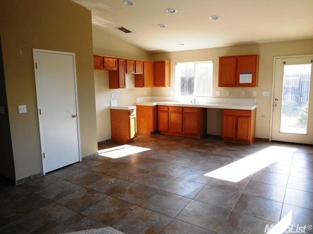 4573 Excelsior Rd, Mather, CA 95655 photo 5