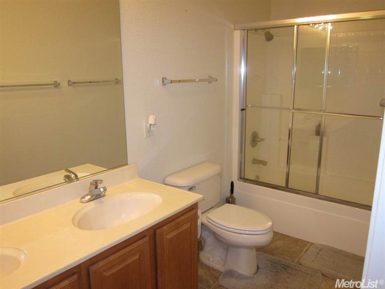4529 Mcroberts Dr, Mather, CA 95655 photo 4