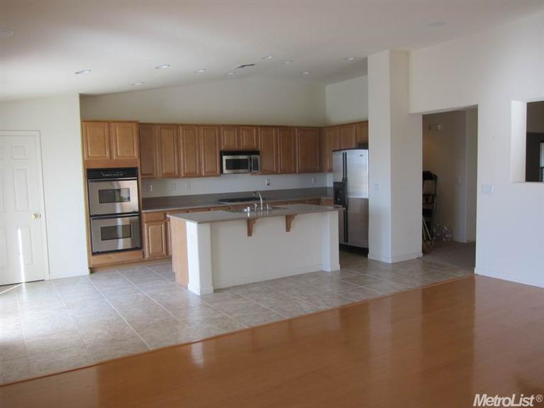 4529 Mcroberts Dr, Mather, CA 95655 photo 2