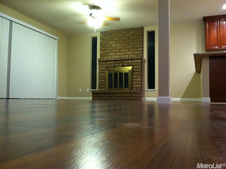 2340 Julie Ave, Turlock, CA 95382 photo 2