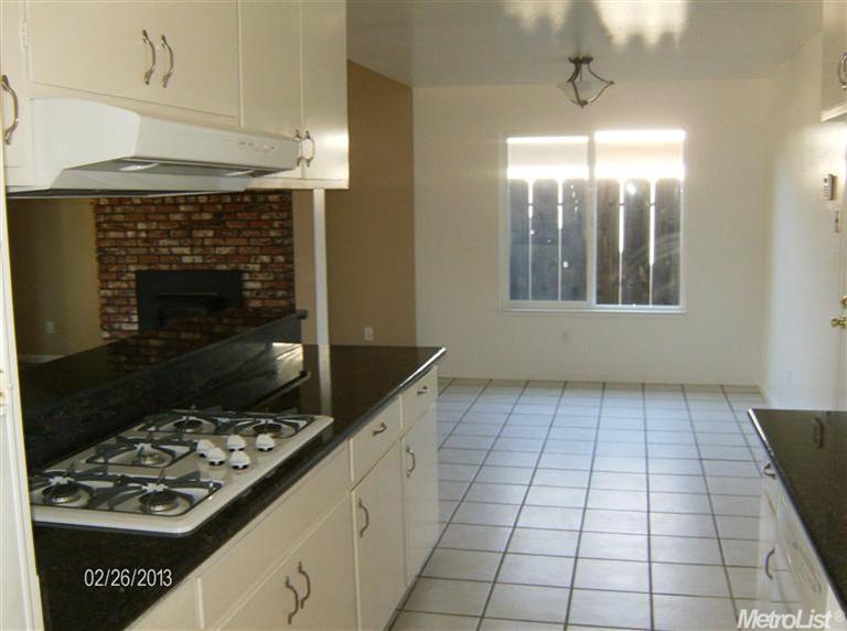 1521 Clevenger Dr, Modesto, CA 95356 photo 5