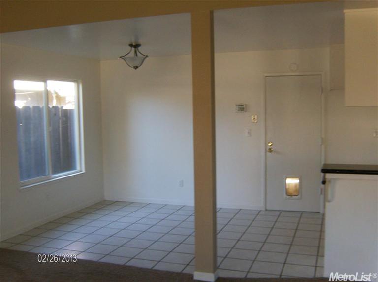 1521 Clevenger Dr, Modesto, CA 95356 photo 4