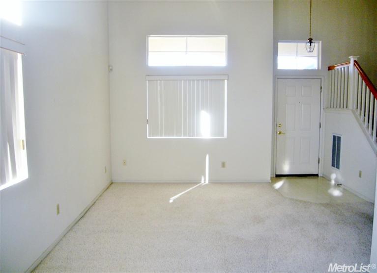 612 Codington Way, Modesto, CA 95357 photo 2