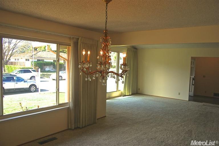 4881 Oak Vista Dr, Carmichael, CA 95608 photo 4