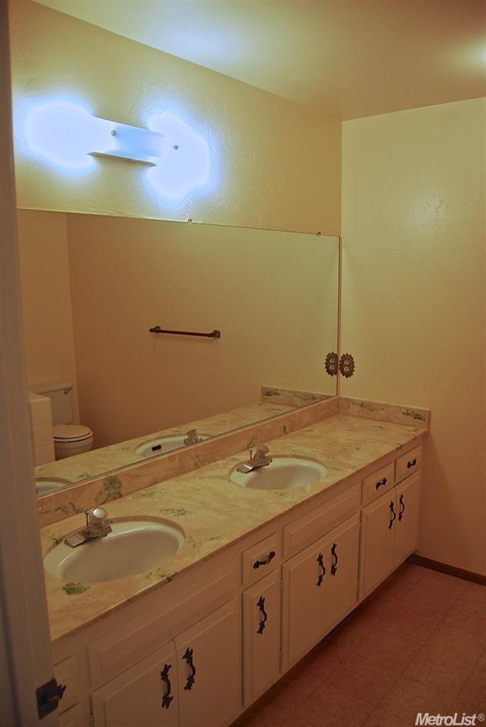 4881 Oak Vista Dr, Carmichael, CA 95608 photo 9