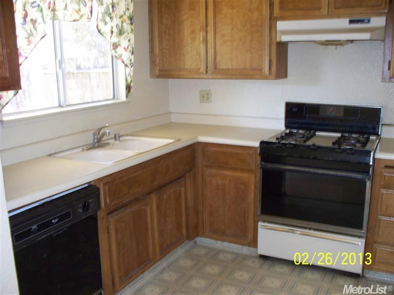 1536 Atteboro Ct, Modesto, CA 95358 photo 3