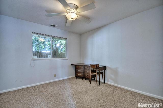 1910 Chatsworth Ln, Carmichael, CA 95608 photo 17
