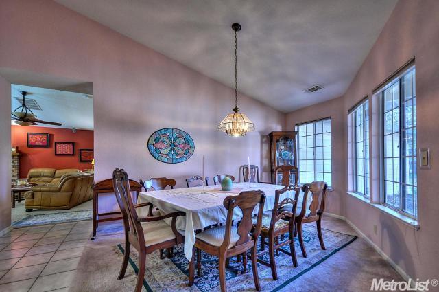 1910 Chatsworth Ln, Carmichael, CA 95608 photo 8