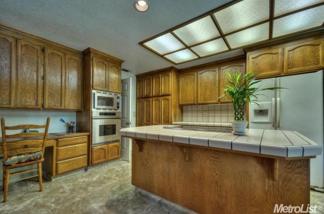 1910 Chatsworth Ln, Carmichael, CA 95608 photo 11