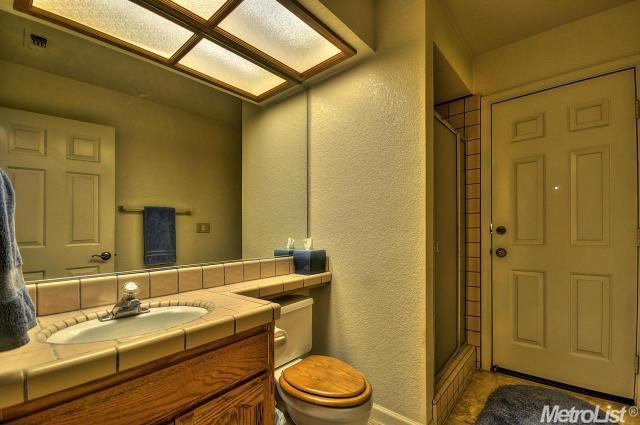 1910 Chatsworth Ln, Carmichael, CA 95608 photo 14